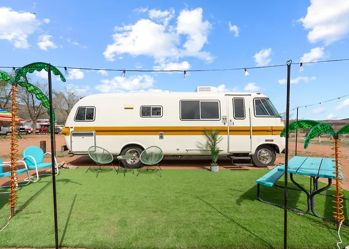 Starlite Vintage Resort