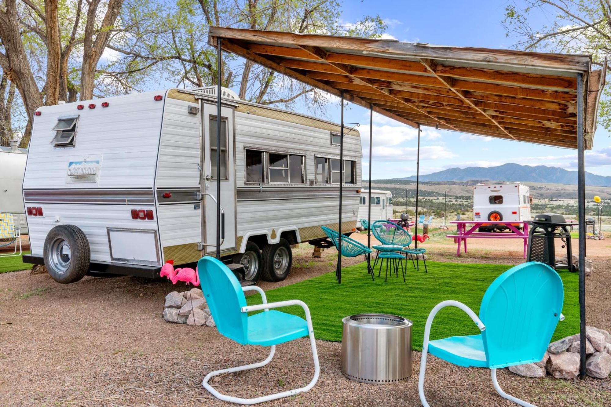 Camping Starlite Vintage Buckskin Joe